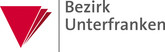 Logo des Bezirks Unterfranken. Links ein rotes, nach unten weisendes Dreieck, angedeutet dahinter zwei leicht nach rechts versetzte weitere Dreiecke. Daneben eine dünne graue vertikale Linie, gefolgt von dunkelgrauer Schrift &quot;Bezirk Unterfranken&quot;. Alles auf weißem Hintergrund